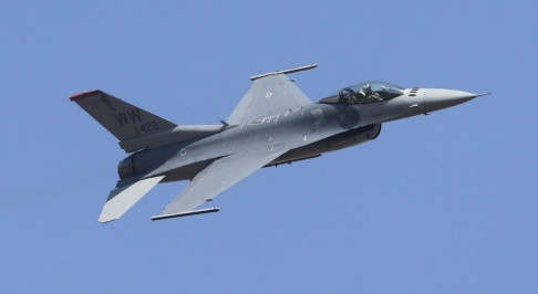 Aijaz Rahi/AP/TT Ett F-16-plan. Arkivbild. Aijaz Rahi/AP/TT Ett F-16-plan. Arkivbild.