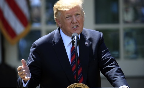 Manuel Balce Ceneta President Donald Trump presenterade sina förändringar av USA:s invandringssystem utanför Vita huset på torsdagen Manuel Balce Ceneta President Donald Trump presenterade sina förändringar av USA:s invandringssystem utanför Vita huset på torsdagen