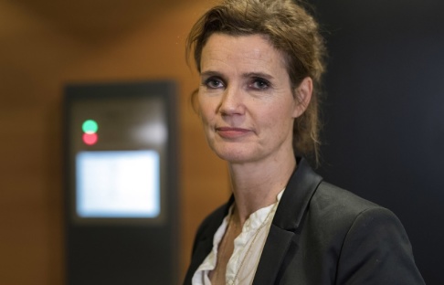 Thomas Johansson/TT Kammaråklagare Stina Lundqvist utreder fler fall av misstänkta insulinförgiftningar. Efter att hon i förra veckan gick ut i programmet "Efterlyst" och berättade om utredningen har flera anhöriga hört av sig om misstänkta händelser. Arkivbild. Thomas Johansson/TT Kammaråklagare Stina Lundqvist utreder fler fall av misstänkta insulinförgiftningar. Efter att hon i förra veckan gick ut i programmet "Efterlyst" och berättade om utredningen har flera anhöriga hört av sig om misstänkta händelser. Arkivbild.
