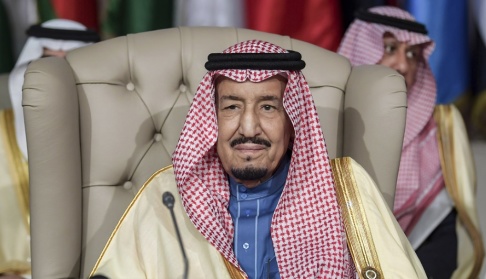 Fethi Belaid/poolfoto via AP/TT Saudiarabiens kung Salman vid ett möte i Tunisien i mars. Fethi Belaid/poolfoto via AP/TT Saudiarabiens kung Salman vid ett möte i Tunisien i mars.