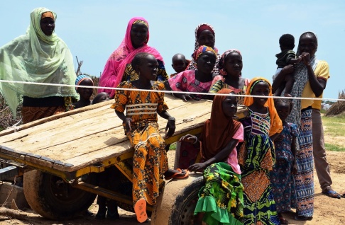 En bild tagen den 10 september 2017 visar nigerianska flyktingar vid ett FN-läger för flyktingar och internt fördrivna personer (IDP) i NGagam, cirka 50 km från Diffa i sydöstra Niger, nära den nigerianska gränsen. NFOTO / BOUREIMA HAMA En bild tagen den 10 september 2017 visar nigerianska flyktingar vid ett FN-läger för flyktingar och internt fördrivna personer (IDP) i NGagam, cirka 50 km från Diffa i sydöstra Niger, nära den nigerianska gränsen. NFOTO / BOUREIMA HAMA