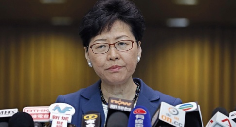 Vincent Yu/AP/TT Carrie Lam vid en presskonferens tidigare i veckan. Vincent Yu/AP/TT Carrie Lam vid en presskonferens tidigare i veckan.