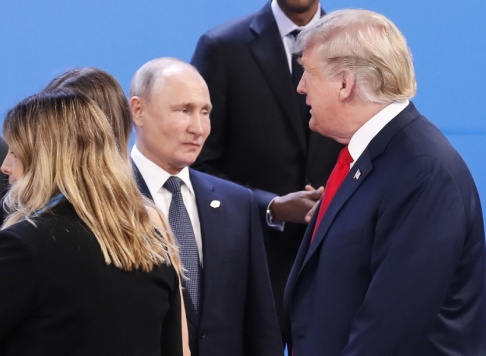 Pablo Martinez Monsivais Rysslands president Vladimir Putin och USA:s president Donald Trump. Arkivbild. Pablo Martinez Monsivais Rysslands president Vladimir Putin och USA:s president Donald Trump. Arkivbild.