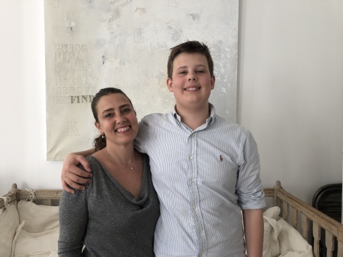 Ian Edelstam Molin med sin mamma Caroline Edelstam. Privat foto. Ian Edelstam Molin med sin mamma Caroline Edelstam. Privat foto.