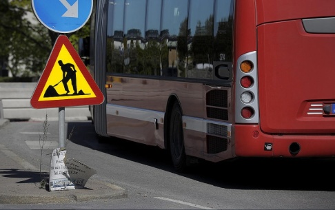 JANERIK HENRIKSSON / TT En busschaufför misshandlades av två passagerare. Genrebild. JANERIK HENRIKSSON / TT En busschaufför misshandlades av två passagerare. Genrebild.
