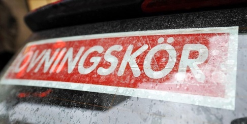 Bertil Ericson / TT Antalet svarta körskolor i Sverige har blivit så många att de ofta konkurrerar ut laglig verksamhet. Arkivbild. Bertil Ericson / TT Antalet svarta körskolor i Sverige har blivit så många att de ofta konkurrerar ut laglig verksamhet. Arkivbild.