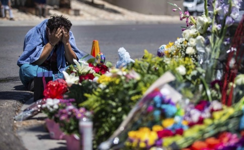 Lola Gomez/Austin American-Statesman/AP/TT En minnesplats för offren i El Paso, Texas. Lola Gomez/Austin American-Statesman/AP/TT En minnesplats för offren i El Paso, Texas.
