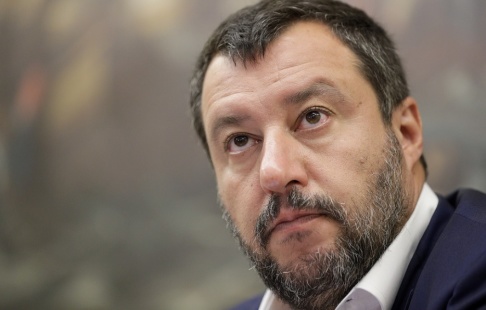Andrew Medichini/AP/TT Det antagna dekretet är en seger för Italiens inrikesminister Matteo Salvini. Arkivbild. Andrew Medichini/AP/TT Det antagna dekretet är en seger för Italiens inrikesminister Matteo Salvini. Arkivbild.