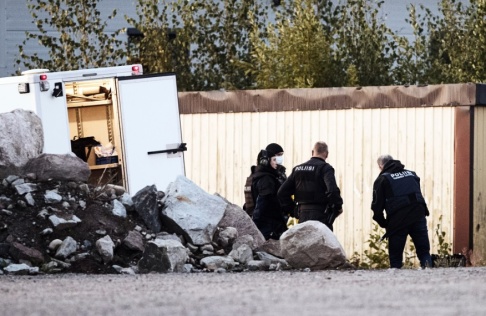 Roni Rekomaa/Lehtikuva/AP/TT Två poliser skottskadades i Borgå i Finland natten mot söndag. Roni Rekomaa/Lehtikuva/AP/TT Två poliser skottskadades i Borgå i Finland natten mot söndag.