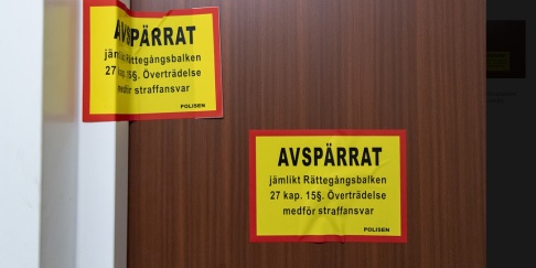 Johan Nilsson/TT Den misstänkta brottsplatsen har spärrats av. Arkivbild. Johan Nilsson/TT Den misstänkta brottsplatsen har spärrats av. Arkivbild.