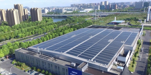 Bildkälla: SolTech, emissionsprospekt SOLT5. Bilden visar Advanced Solar Powers (ASP) fabrik. Ägare till ASP är Familjen Wu, Legend Capital (Lenovos riskkapitalbolag), Sequoia Capital (ansett som ett av världens främsta venture capitalbolag. De har bland annat investerat i Apple och Google), Zhejiang Energy Venture Capital (statligt riskkapitalbolag som ägs av Zhejiang Energy Group som är provinsens motsvarighet till svenska Vattenfall) samt ett antal andra institutionella investerare och medarbetare. ASP äger 49% av Advanced SolTech Sweden (ASAB) där SolTech är majoritetsägare med 51%. ASAB finansierar över 80 solenergianläggningar i Kina. ASAB kommer att börsnoteras under hösten 2019. Bildkälla: SolTech, emissionsprospekt SOLT5. Bilden visar Advanced Solar Powers (ASP) fabrik. Ägare till ASP är Familjen Wu, Legend Capital (Lenovos riskkapitalbolag), Sequoia Capital (ansett som ett av världens främsta venture capitalbolag. De har bland annat investerat i Apple och Google), Zhejiang Energy Venture Capital (statligt riskkapitalbolag som ägs av Zhejiang Energy Group som är provinsens motsvarighet till svenska Vattenfall) samt ett antal andra institutionella investerare och medarbetare. ASP äger 49% av Advanced SolTech Sweden (ASAB) där SolTech är majoritetsägare med 51%. ASAB finansierar över 80 solenergianläggningar i Kina. ASAB kommer att börsnoteras under hösten 2019.