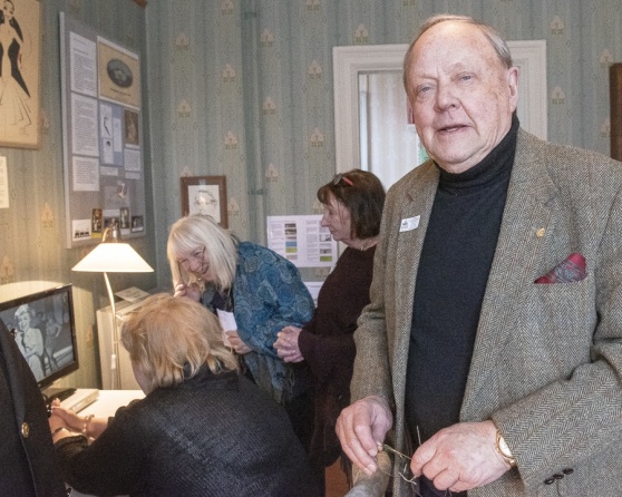 Radiomannen Sten Hedman var på ”My fair ladys” premiär 1958. Radiomannen Sten Hedman var på ”My fair ladys” premiär 1958.