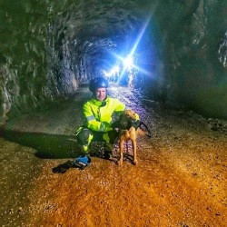 PJ & Kotten, Tunnelbanan - Explosivhund Miljö & Säkerhet Sverige AB
