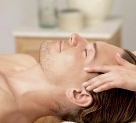 Ansiktsbehandling för män hos Clerskin Clinic i Halmstad Ansiktsbehandling för män hos Clerskin Clinic i Halmstad