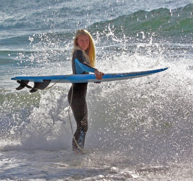 Emilia Lindholm, rädda ett ödehus, Surf Emilia Lindholm, rädda ett ödehus, Surf