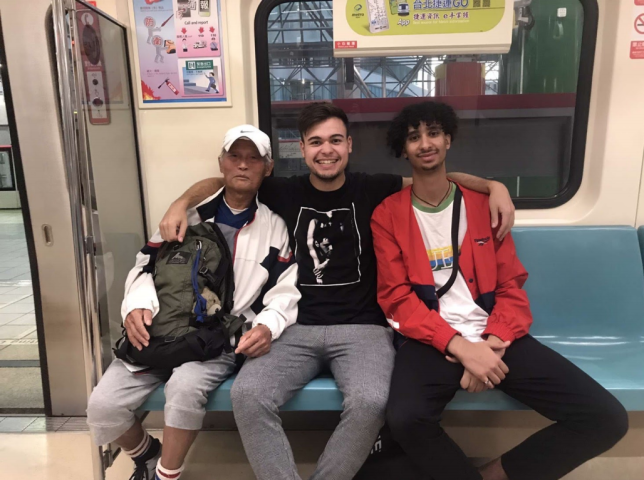 Med mina studiekompisar som var med på Taiwan-resan.