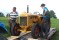 Kjell Boberg anländer med sin nyrenoverade traktor
