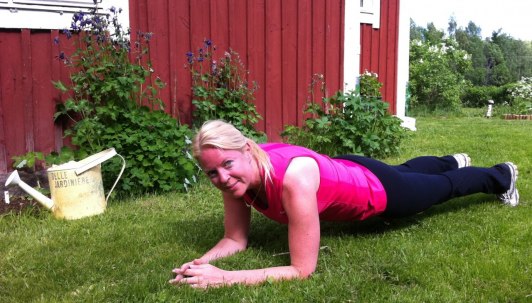 Lite "plankan-träning" efter en springtur i naturen... Lite "plankan-träning" efter en springtur i naturen...