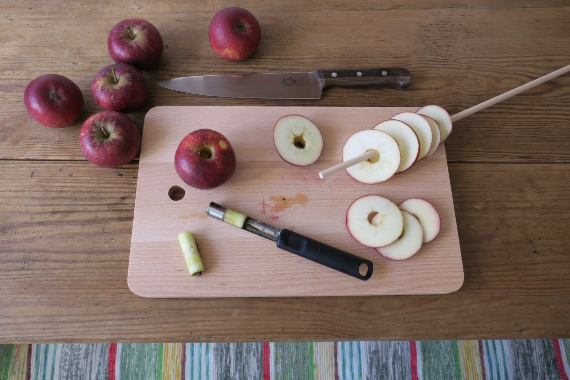 To dry apples Apelstapeln