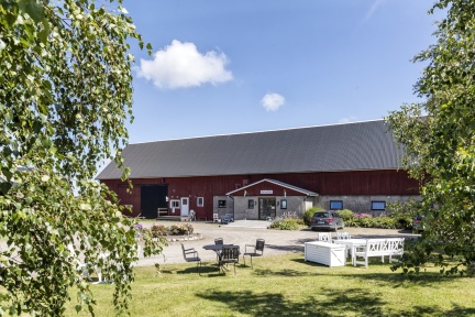 Rödlix Vandrarhem erbjuder charmigt boende i vacker miljö längs kustvägen mellan Varberg & Falkenberg, Halland