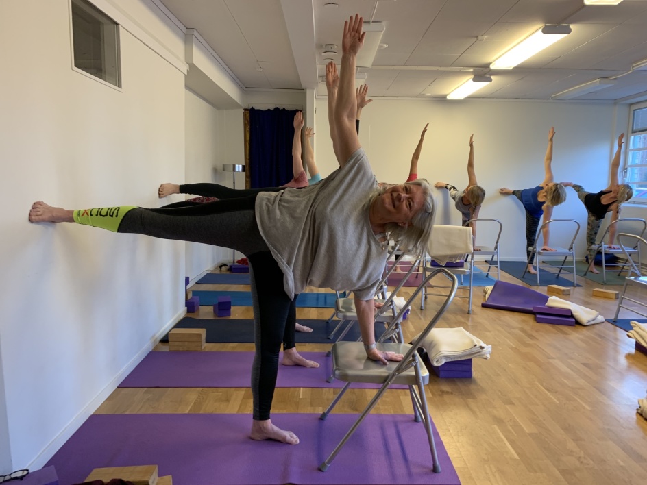 Ardha Chandrasana Ardha Chandrasana