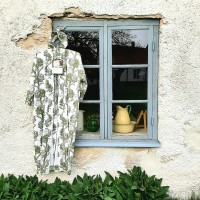 Kimono gjord av återbruk KRONÄRTSKOCKA