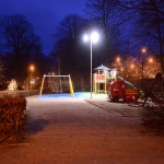 Polisen spärrade av ett större område intill lekplatsen vid Norra Promenaden. Foto: Dennis Meisner