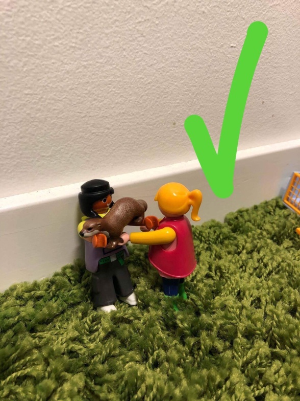 "Om du inte klarar det själv, be om hjälp!" "Om du inte klarar det själv, be om hjälp!"
