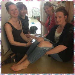 Anna, Hedda, katten Zero, Eva och jag.