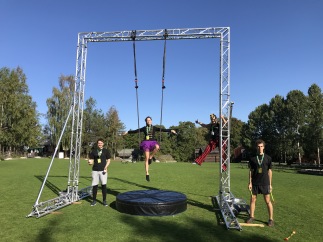 Självstående Truss till cirkusskola Självstående Truss till cirkusskola