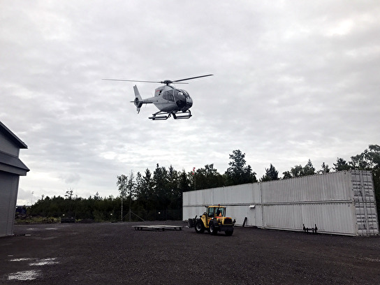 Här ses vår EC120 lyfta från basen i Länna. Här ses vår EC120 lyfta från basen i Länna.