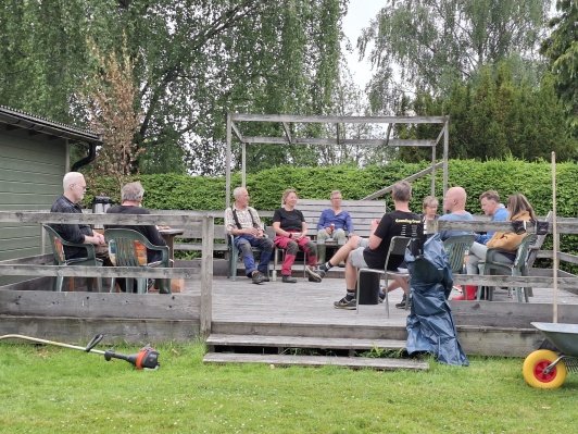 Flitigt arbete belönas också med gott fika.