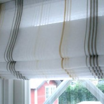 Måttbeställd fodrad hissgardin - hos Alegni Interiors Stockholm Måttbeställd fodrad hissgardin - hos Alegni Interiors Stockholm