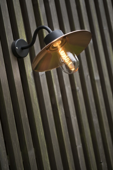 Stallampa i koppar - Modell Belcour, Roger Pradier - hos Alegni Interiors i Stockholm Stallampa i koppar - Modell Belcour, Roger Pradier - hos Alegni Interiors i Stockholm