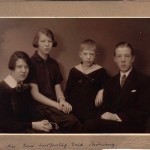 Evalds och Annas barnbarn Maj, Gun Carl-Gustaf och Erik Thörning