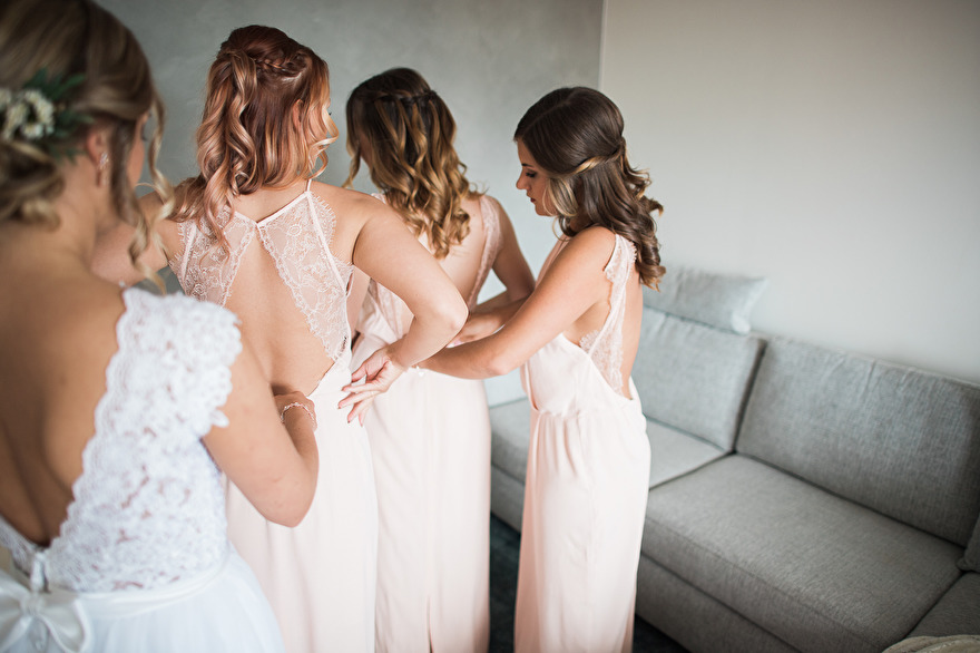 Bride is getting ready for wedding. Photo by Rebecca Wallin Bride is getting ready for wedding. Photo by Rebecca Wallin