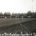 Gamla idrottsplatsen intill paviljongen i Rågsveden.