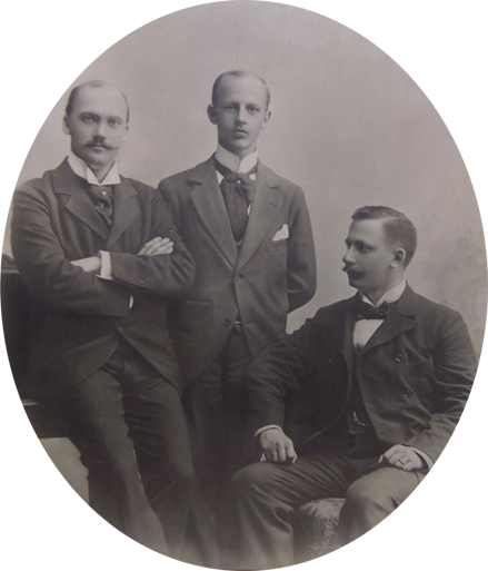 Birger, Gustaf och John Hammar ca 1905.