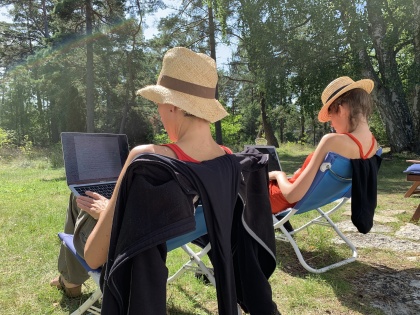 Sommar och skrivtid. Vilken lyx att få vara lektör i Litterära Konsulters sommarskola Skriv romanen. Sommar och skrivtid. Vilken lyx att få vara lektör i Litterära Konsulters sommarskola Skriv romanen.