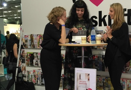 Författarjobb på Bokmässan 2015. Jenny Åkervall lanserar sin senaste bok På ditt samvete. Författarjobb på Bokmässan 2015. Jenny Åkervall lanserar sin senaste bok På ditt samvete.