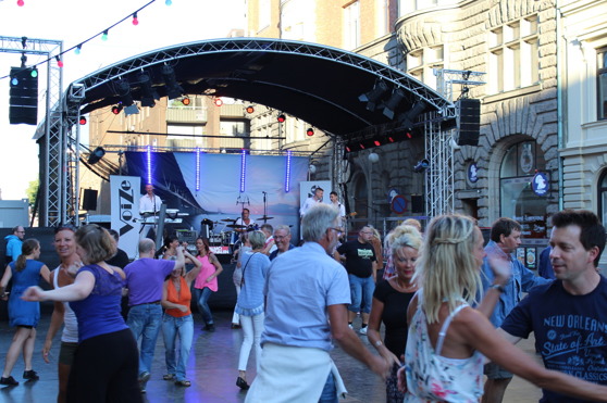 Foto: Dansbandssidan.com / Malmöfestivalen 2015 / Voize Foto: Dansbandssidan.com / Malmöfestivalen 2015 / Voize