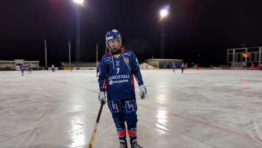 Teo fixade en straff i första. Men BOMMADE ÖPPET MÅL i andra. Det var han mindre nöjd med. Teo fixade en straff i första. Men BOMMADE ÖPPET MÅL i andra. Det var han mindre nöjd med.