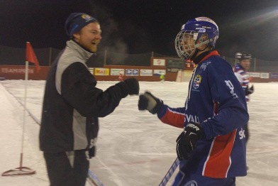The Wizard såg sig själv som målskytt när Smalle gjorde sitt andra. Foto: J.R. The Wizard såg sig själv som målskytt när Smalle gjorde sitt andra. Foto: J.R.