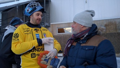 Spjuvrar i samspråk. Markus Wiström och en hemvändande Mats Fröberg. Spjuvrar i samspråk. Markus Wiström och en hemvändande Mats Fröberg.