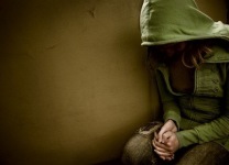 Redan när Lisa var 12 år, blev Lisa stämplad som hora. Vid 14 års ålder blev Lisa gravid för första gången. Det här är Lisas historia, som handlar om samhällets totala förnedring av ett barn! 