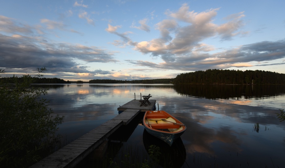 imorgon kanske vi ror ut över  sjön Runn...