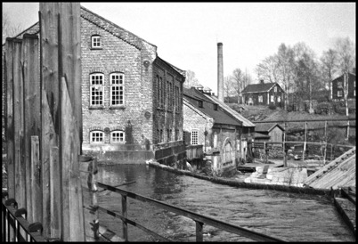 Kraftstationen och pappersmassafabiken vid Töcksfors Bruk - 1930- 1940-talet / foto : Uno Brander.