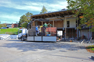 15 september 2014 - Arbetet med ombyggnad av brandstationen i Töcksfors fortskred.