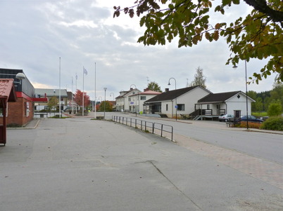3 oktober 2010 - Sveavägen genom centrala Töcksfors.