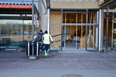 7 december 2015 - Byggnation av entrén till nya RUSTA-butiken.